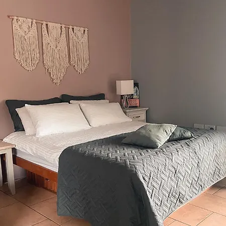 The Blue Door * 凯尔西温