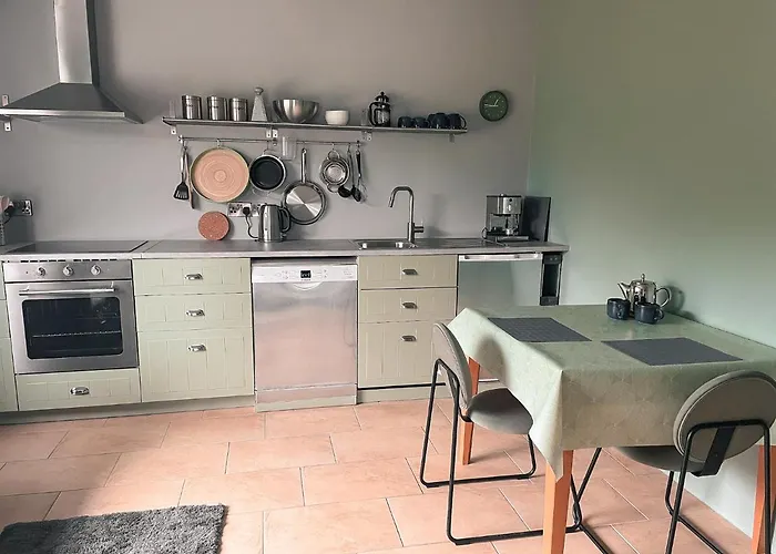 The Blue Door شقة كاهيرسيفين