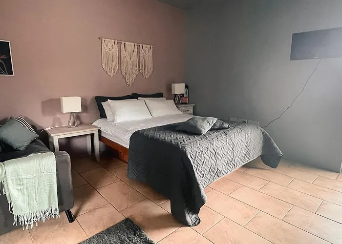 The Blue Door شقة *